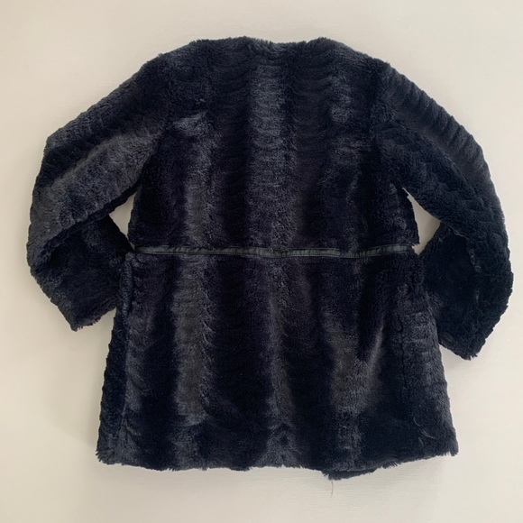 Girls billieblush faux fur jacket [size 4] - Picture 3 of 7